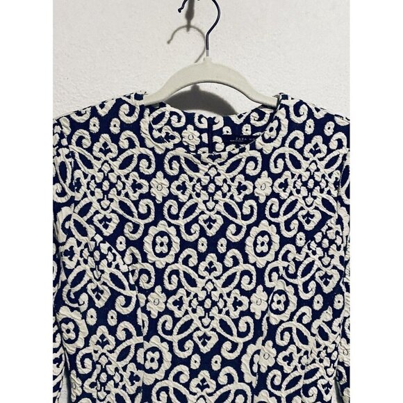 Zara Dress Womens Medium Floral Jacquard Skater Mini Half Sleeve Blue Knit - Picture 3 of 5